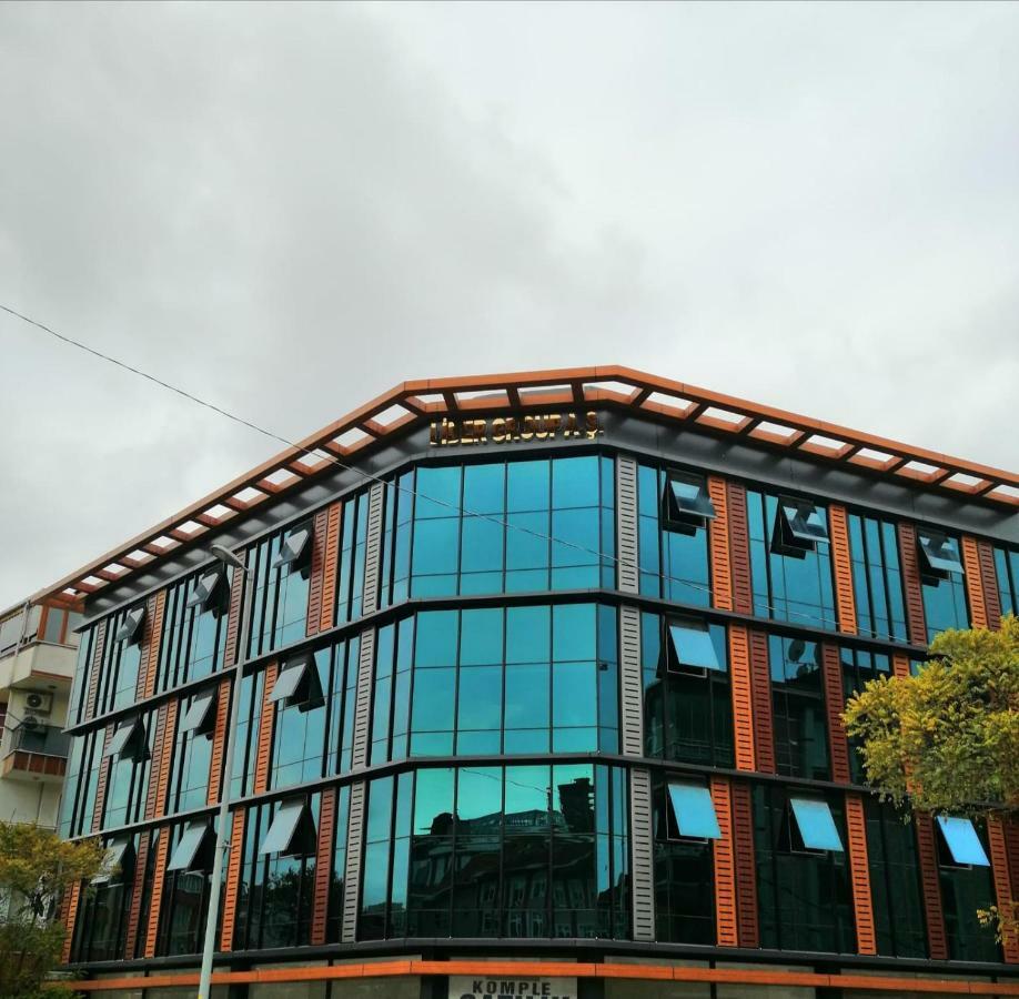 Plus Park Suite & Hotel Istanbul Exterior photo
